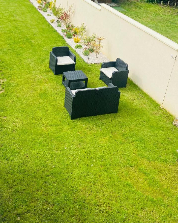 Grand T1 Moderne Jardin Pres De Cdg Apartamento Le Thillay Exterior foto