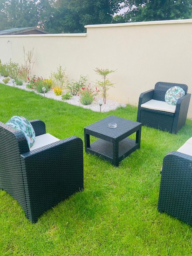 Grand T1 Moderne Jardin Pres De Cdg Apartamento Le Thillay Exterior foto