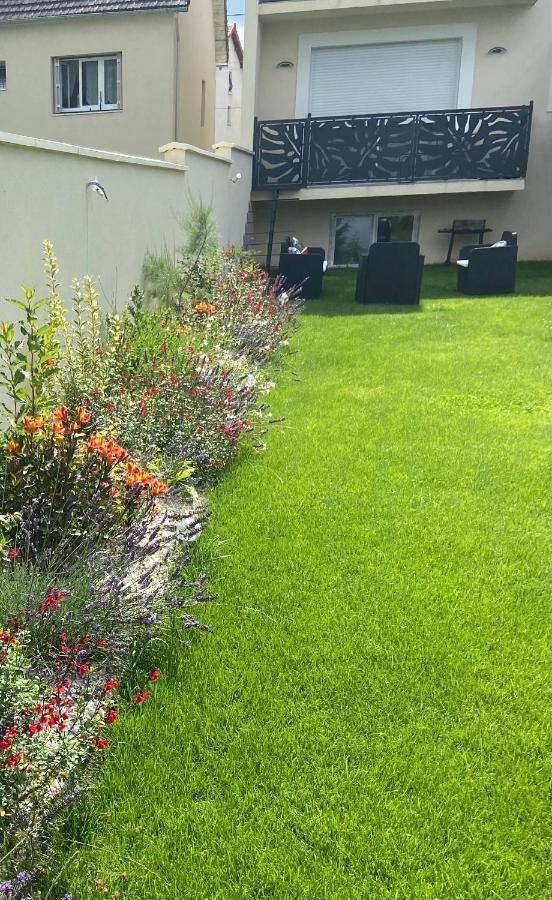 Grand T1 Moderne Jardin Pres De Cdg Apartamento Le Thillay Exterior foto